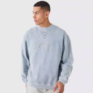 Oversized Extended Neck Acid Wash Embroidered Man Sweatshirt